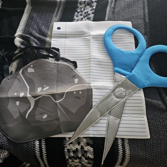 Costumes - Picture 9 of 11